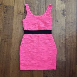 Bodycon (neon) pink dress